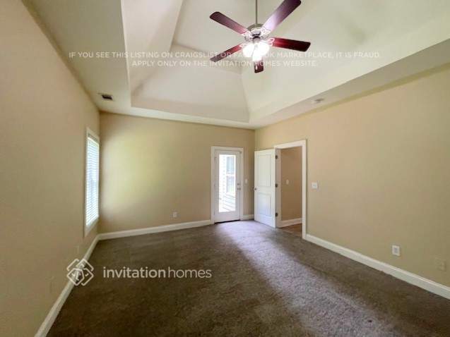 Building Photo - 820 Sweetwater Bridge Cir