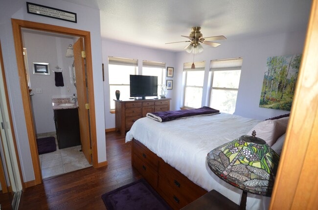 Building Photo - Price Reduced - Deed Restricted! 3 bedroom...