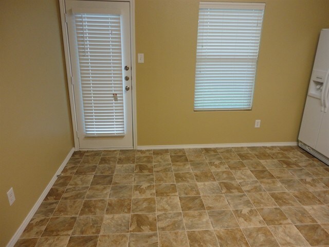 Building Photo - 609 Stirrup Bar Drive