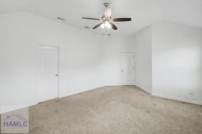 Building Photo - 390 Fairview Cir