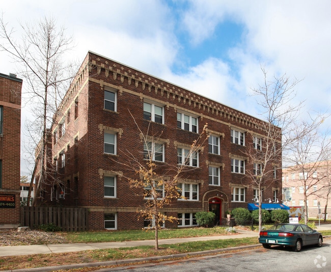 Building Photo - 3500 Dupont Ave