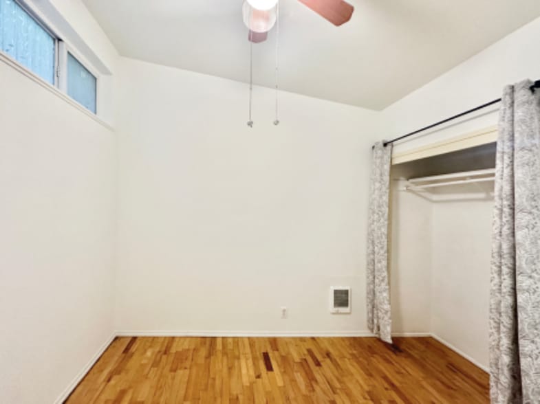 Building Photo - 5101 Ravenna Ave NE