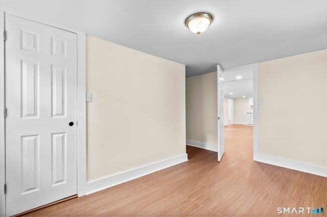 Building Photo - 173 Elm Hill Rd