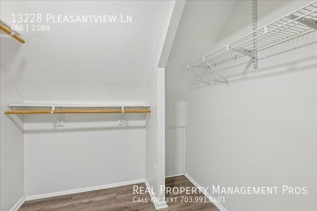 Building Photo - 13228 Pleasantview Ln