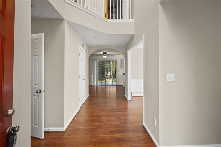 Building Photo - 1442 Glenover Cir