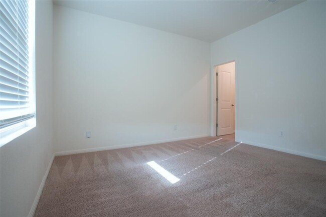 Building Photo - 19405 Berringer Dr