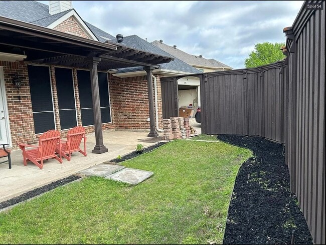 Building Photo - 8128 Grand Canyon Dr