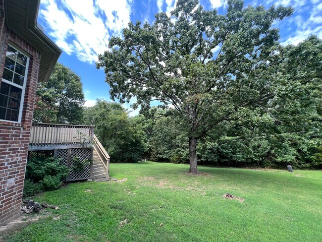 Building Photo - 2556 S College Dr