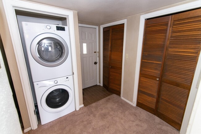 Building Photo - 247 Davis Cup Dr
