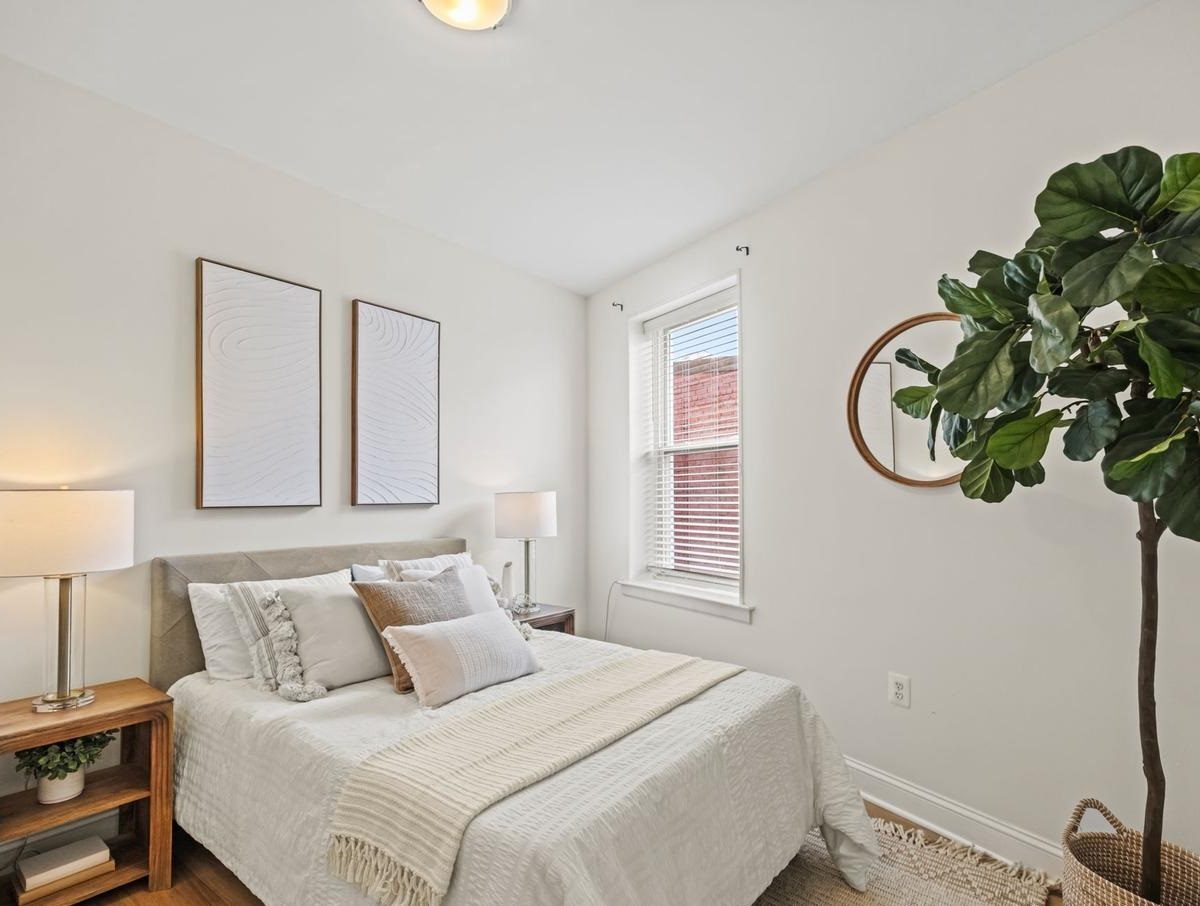 Building Photo - 115 Rhode Island Ave NW