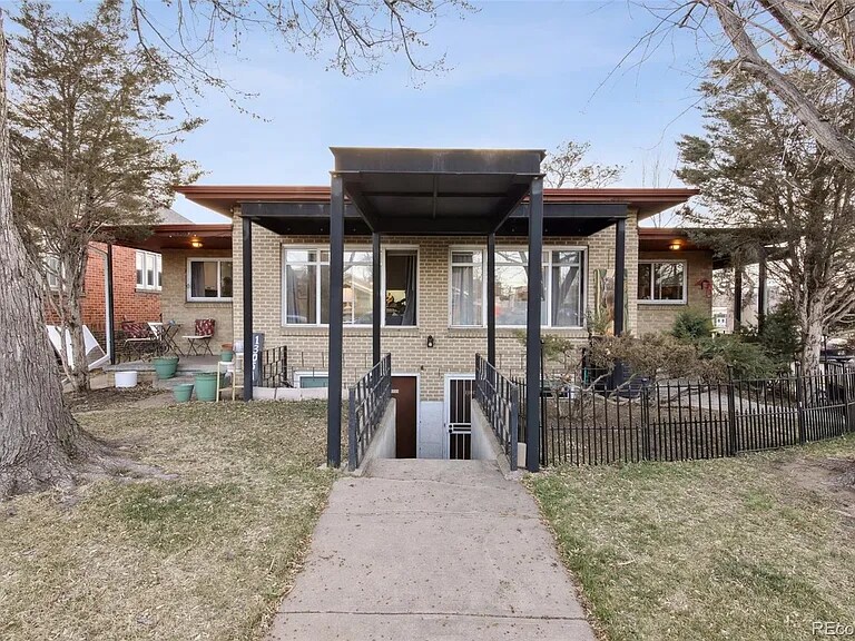 Building Photo - 1301 S Logan St