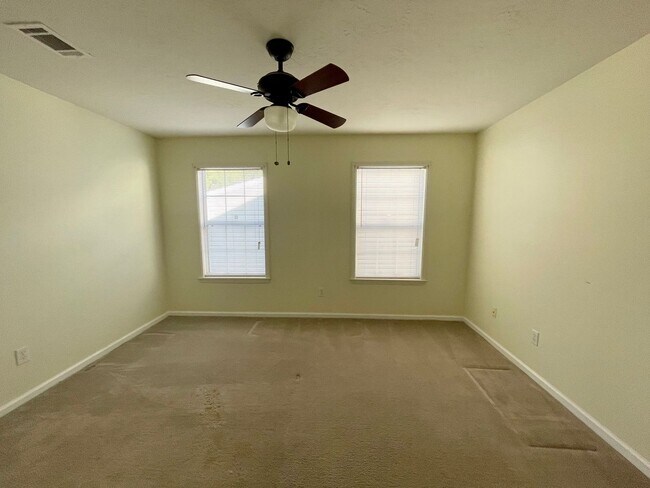 Building Photo - 417 Regency Park Drive