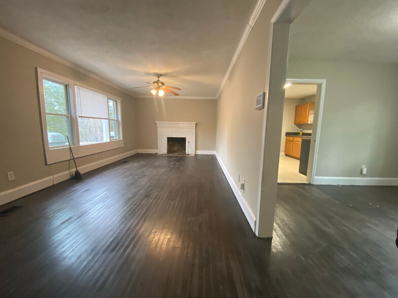 Building Photo - 8261 US-78