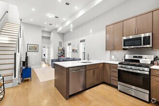 Building Photo - 56 3rd St