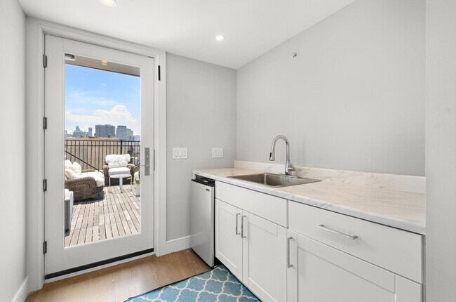 Building Photo - 56 3rd St