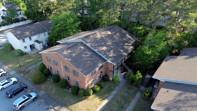 Building Photo - Move-In Ready 2BR Condo | Pool Access & Water Included