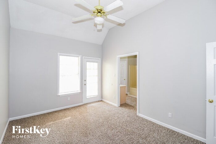 Building Photo - 1139 Brady Hollow Ln