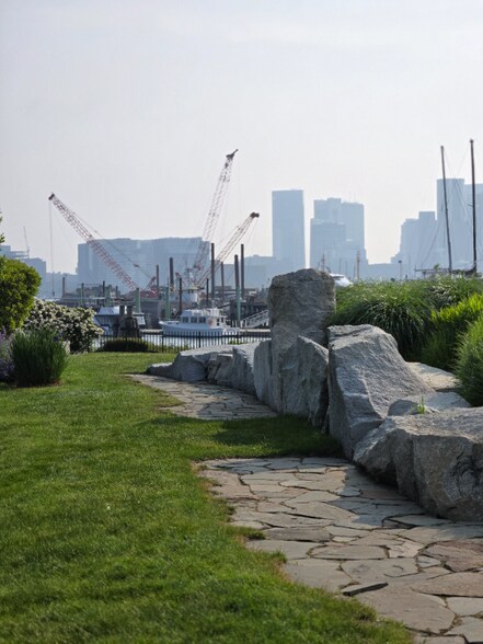 Building Photo - 50 Jeffries St