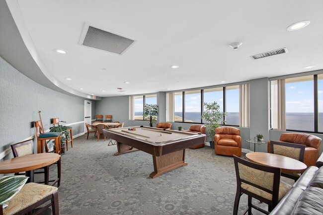 Building Photo - 3000 N Ocean Dr