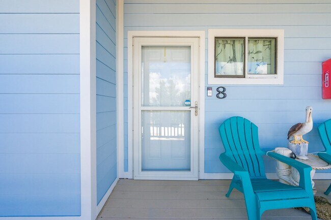 Building Photo - Luxury Oceanfront Living – Fully Furnished...