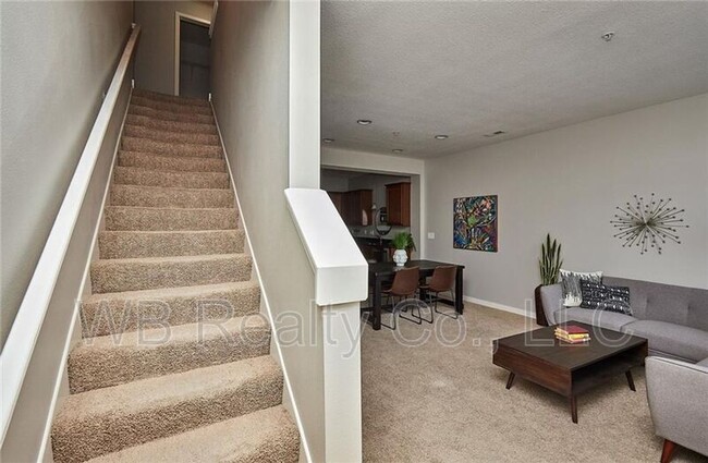 Building Photo - 180 80th St