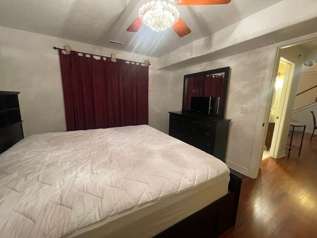 Building Photo - Furnished 3 bedroom 3 bath Apartment in Morningside Community, Blue Eye MO