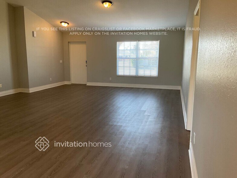 Building Photo - 3523 SW 9th Ave