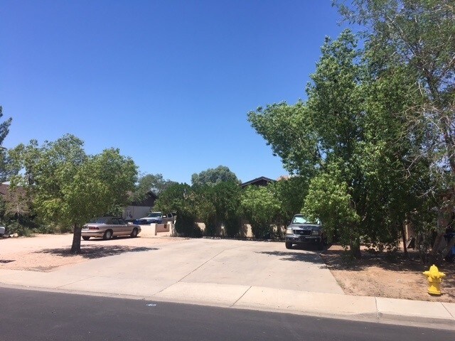 Building Photo - 4644 E Caballero St