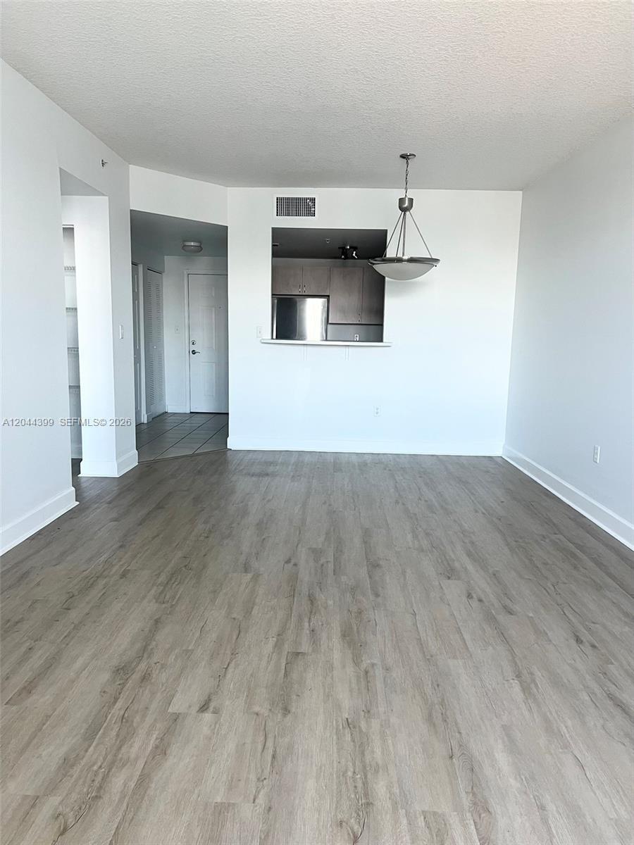 Building Photo - 50 Menores Ave