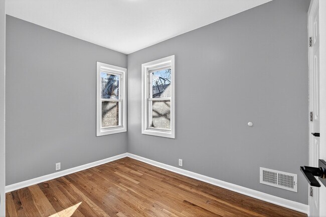 Building Photo - 854 John F. Kennedy Blvd