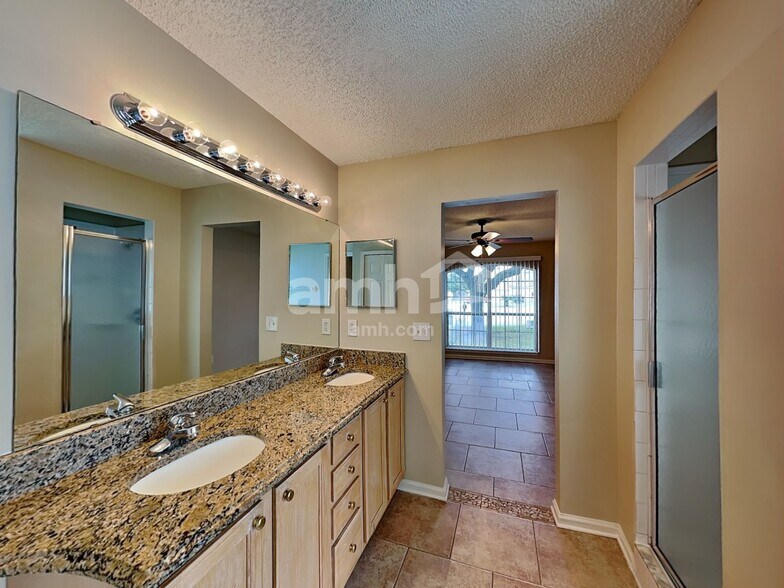 Building Photo - 2903 Brittany Bluff Dr