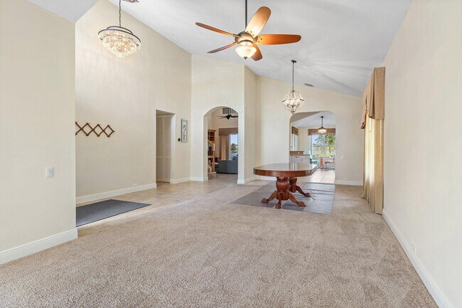 Building Photo - 10250 NW 60th Pl