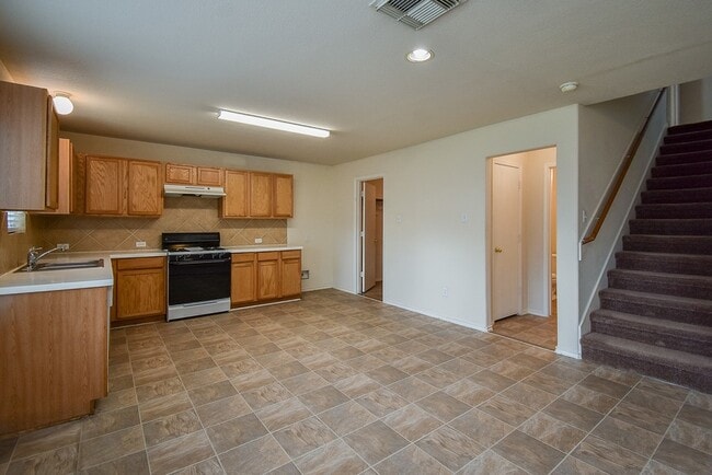 Building Photo - 18214 Olive Leaf Dr