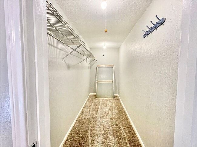 Building Photo - 2300 Old Spanish Trl