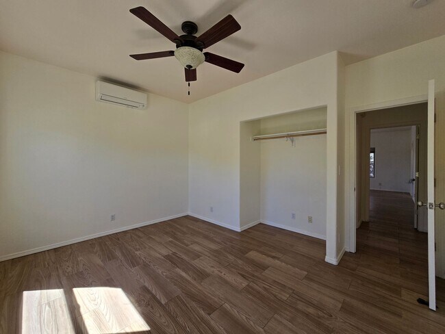 Building Photo - 7112 Calientito Loop