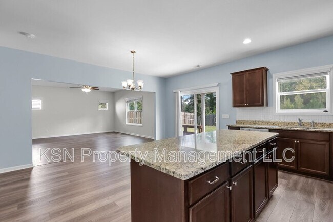 Building Photo - 126 Riverwood Rd
