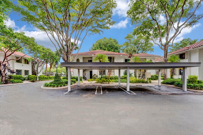 Building Photo - 30 Pelican Pointe Dr