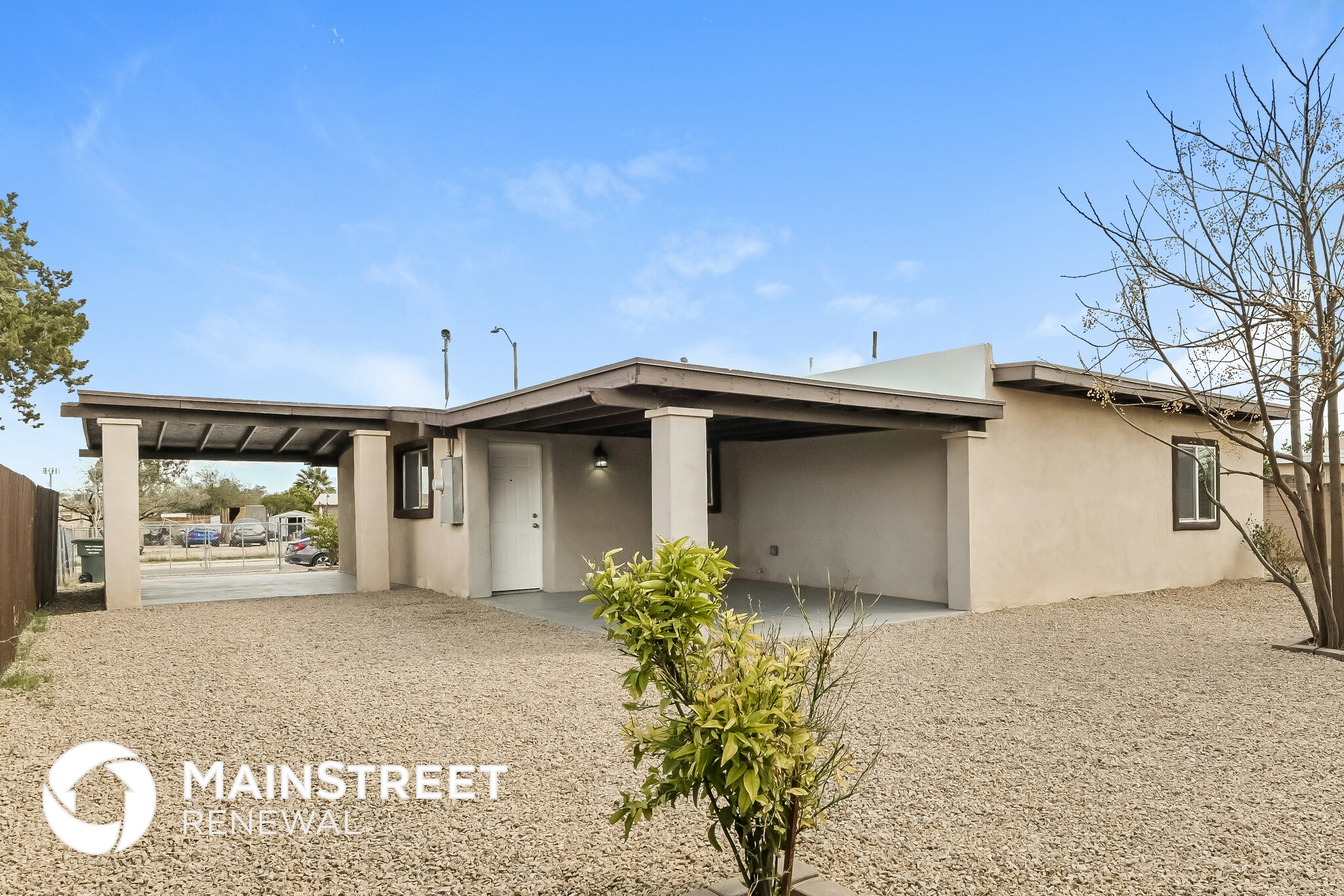 Building Photo - 3126 S Naco Vista