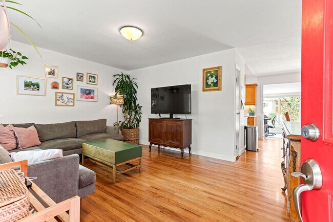 Building Photo - Cute 3 Bedroom Ranch in Loveland