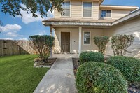 Building Photo - Four bedroom in New Braunfels