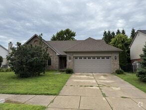Building Photo - 2915 Chippewa Dr