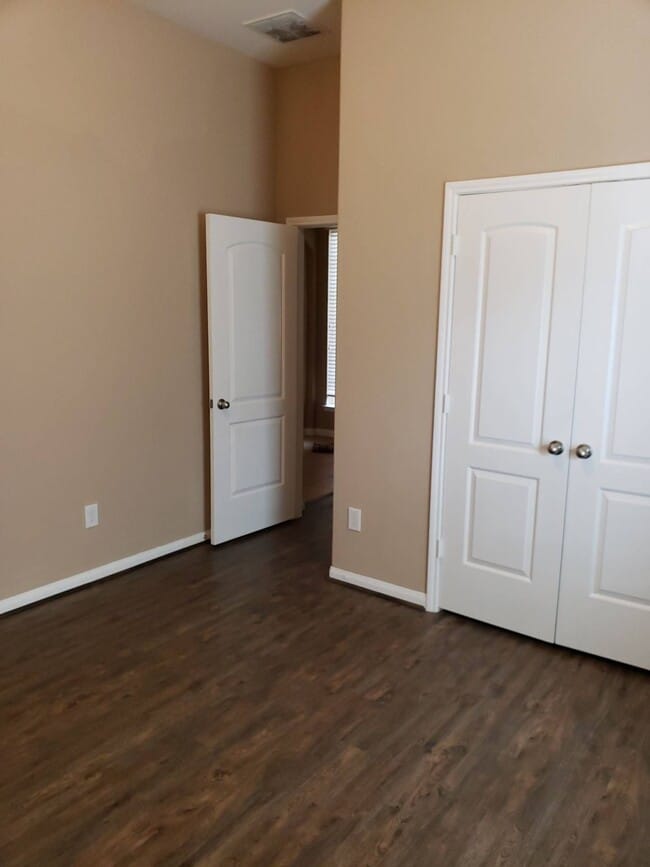 Building Photo - 26707 Gladestone Ridge Ct