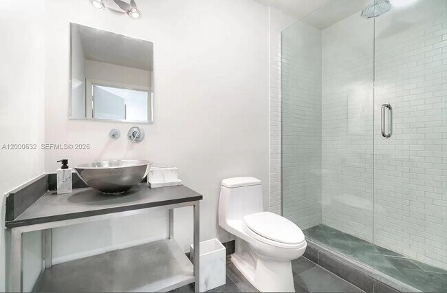 Building Photo - 1700 Meridian Ave