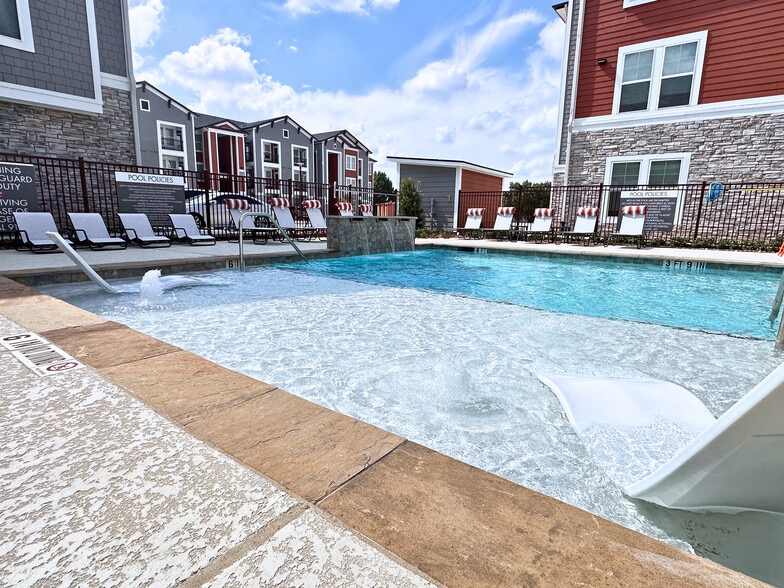 Building Photo - Cardiff at Westminster