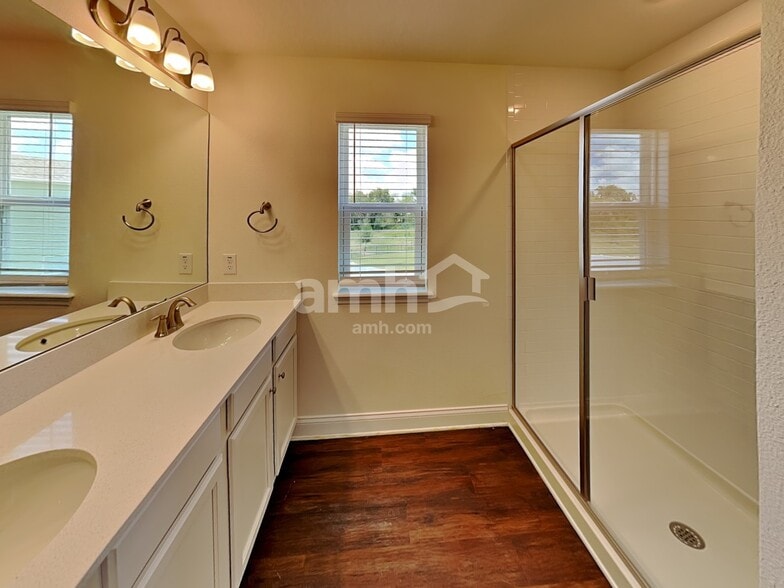 Building Photo - 984 Summer Stone Lp