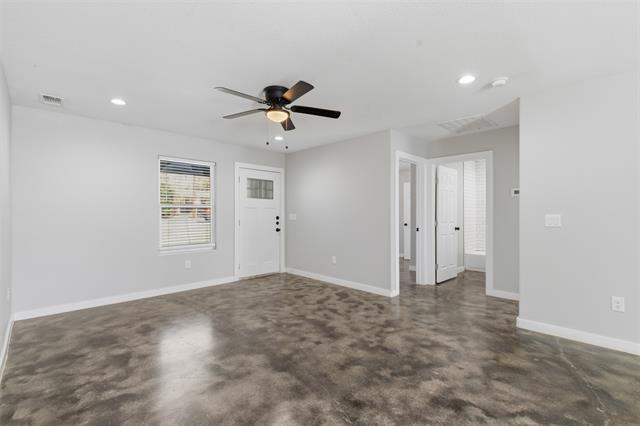 Building Photo - 612 W Coffin St