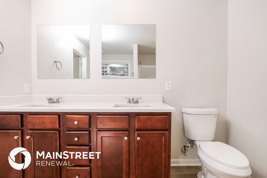 Building Photo - 195 Cherryhill Dr