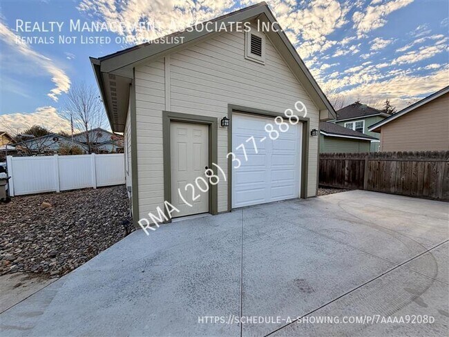 Building Photo - 7111 W Limelight St