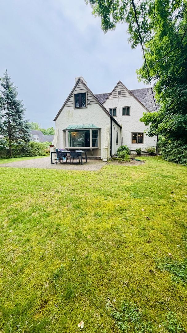 Building Photo - Elegant 3 Bedroom Tudor with Flexible Living Space