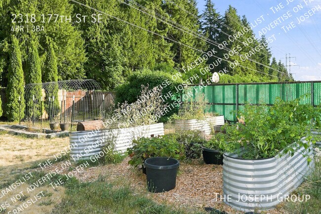Building Photo - 2318 177th St SE